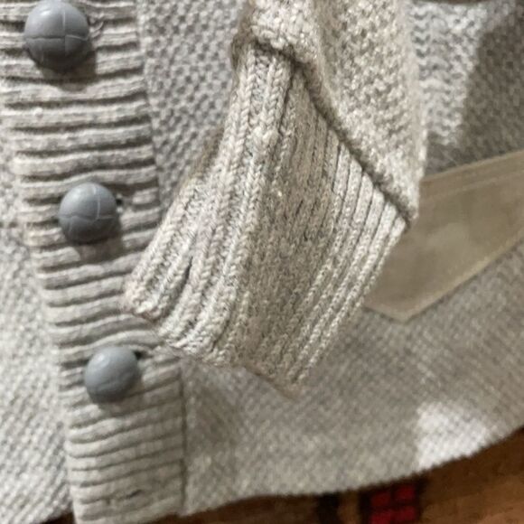 VTG Challenger cablekint and suede grey cardigan - Picture 9 of 10